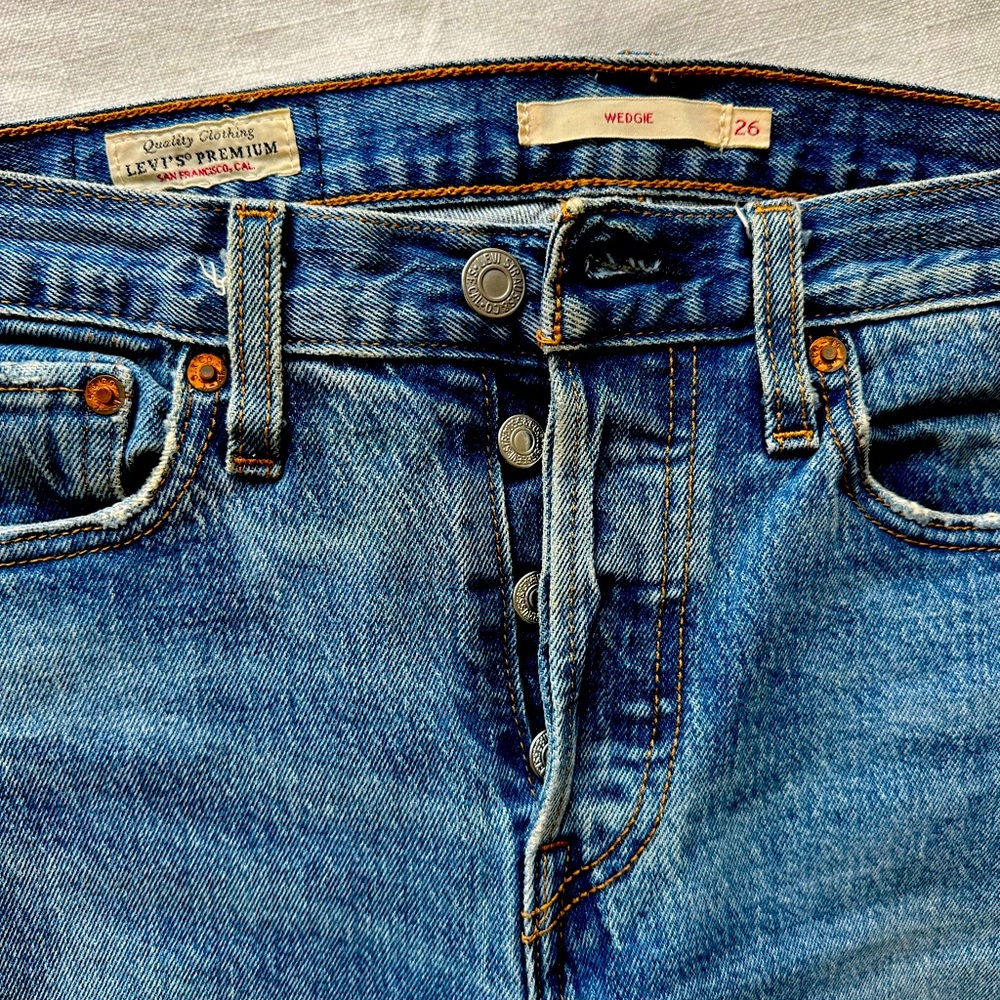 Levi’s wedgie Jeans